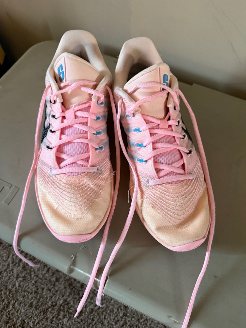 Men’s Sabrina 3’s basketball shoes